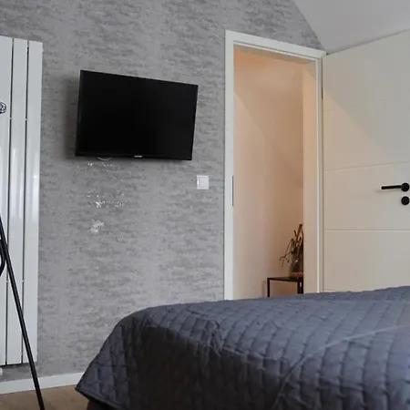 Modernes Im Eidertal Apartment Delve