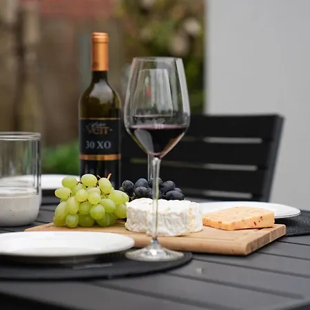 Modernes Im Eidertal *