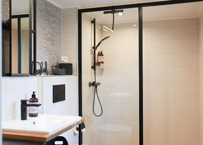 Apartment Modernes Im Eidertal Delve